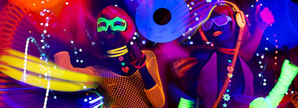 La checklist pour une soirée fluo qui déchire - Le blog de